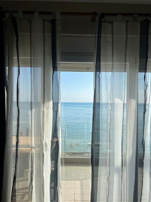 Seaside Apartment ดูร์เรส ภายนอก รูปภาพ